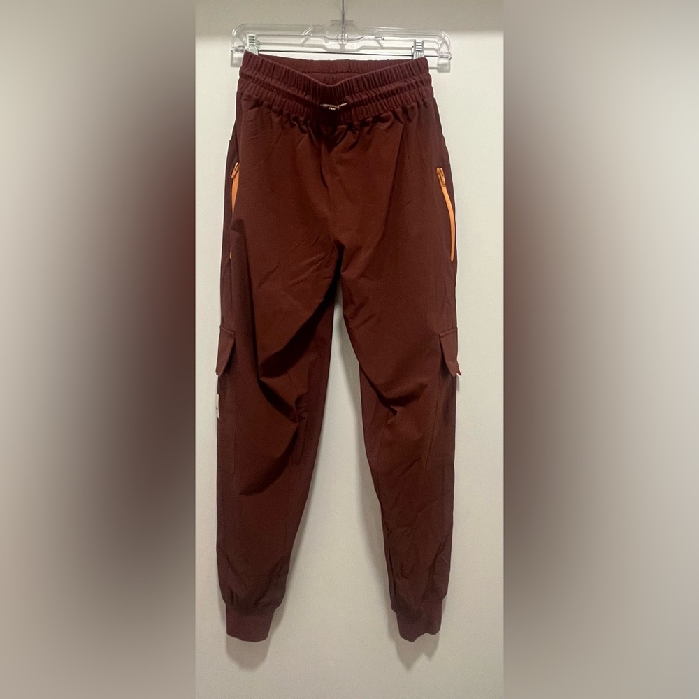 Wondery Outdoors Hiking/ Climbing pants in Burgundy - New with tags!